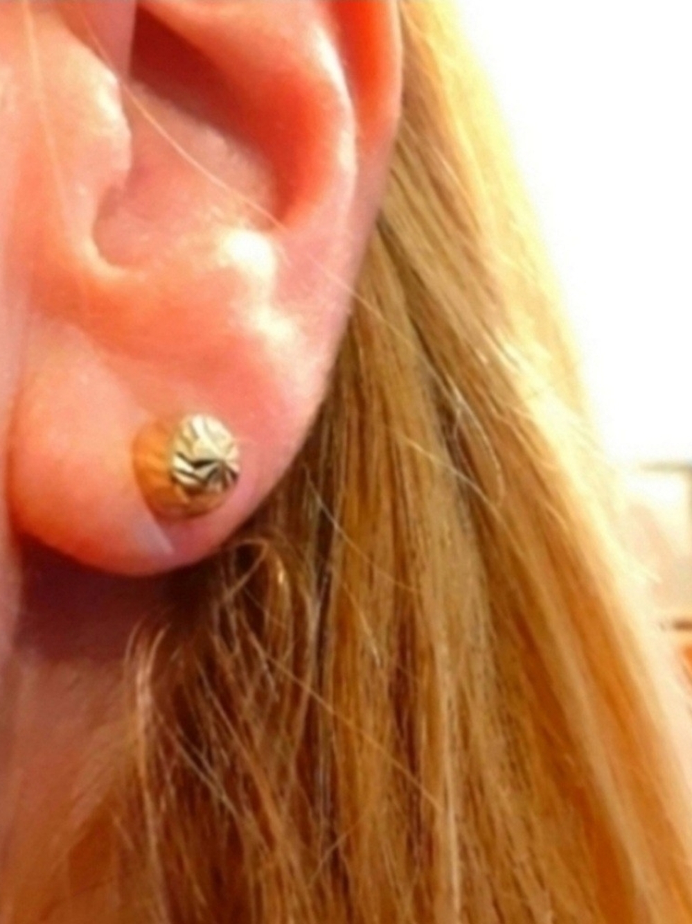 14kt Solid Yellow Gold Diamind Cut Ball Stud
